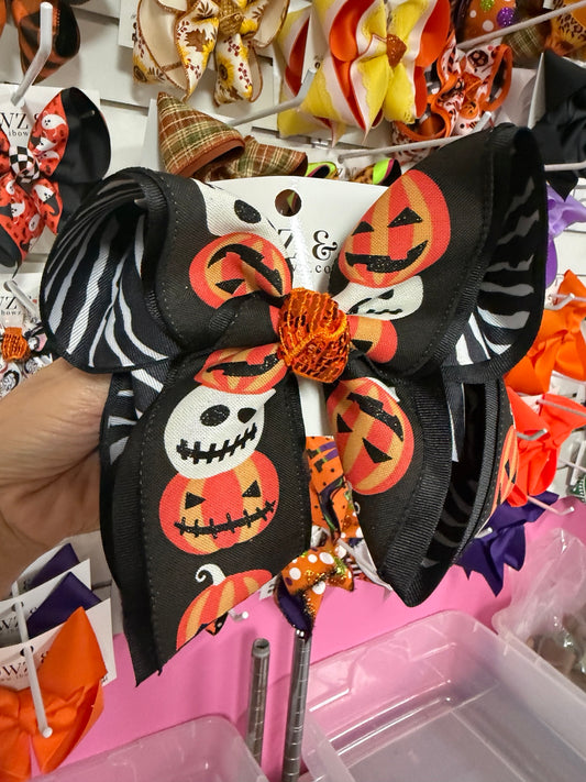 Extra Large pumpkins and skulls Halloween iBOWZ hair bow
