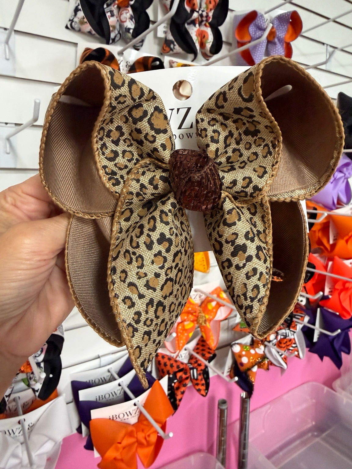 Leopard print iBOWZ hairbow