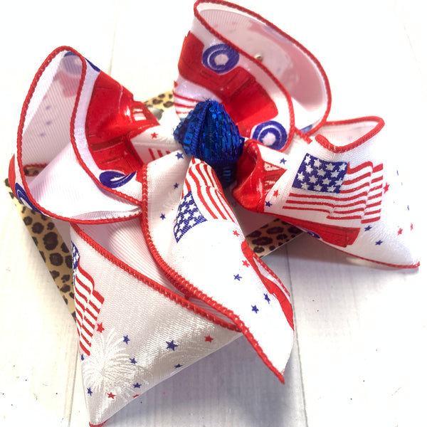 Vintage American Flag Truck Red White & Blue Fun iBOWZ ~ Perfect for all your Red white & Blue festivities